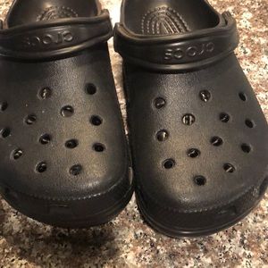 Black crocs